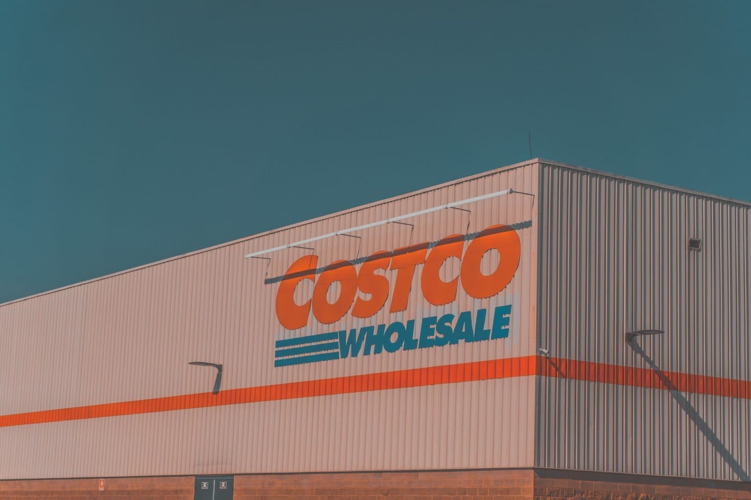 【美股報告】看懂熱門民生股「Costco 好市多」的兩大獲利關鍵