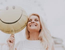 免盯盤，發現 ETF 買賣時機！「樂活通道 x 樂活五線譜」