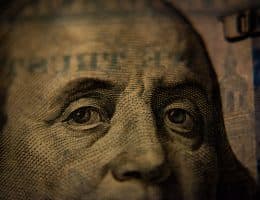 【財報解讀】特斯拉面對車用晶片缺貨，馬斯克在法說會中遞出什麼策略？