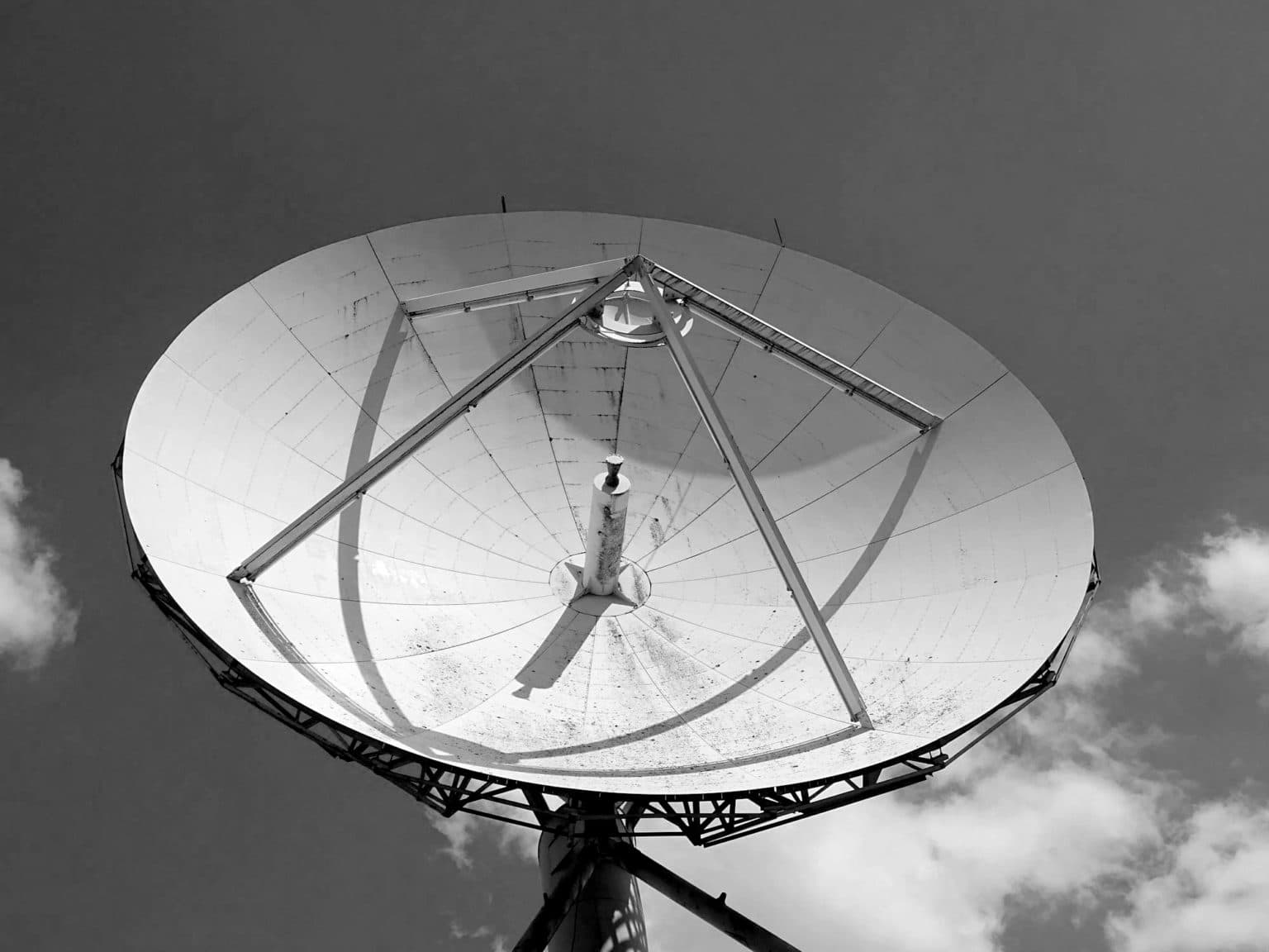 Forward P/E 是什麼？一篇搞懂「預估本益比」怎麼用，掌握股票估值關鍵！